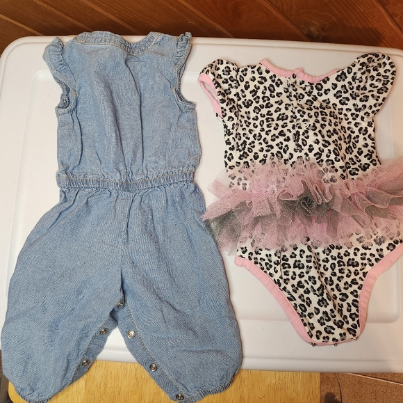 Bundle of 7 coats/shirts/onesies for 3 month baby girl - Picture 7 of 9